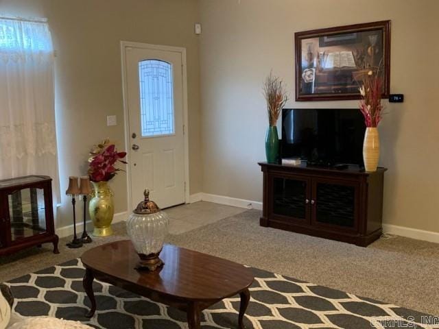 8 Tombstone Ct, Little Rock, AR 72209 - foyer with baseboards