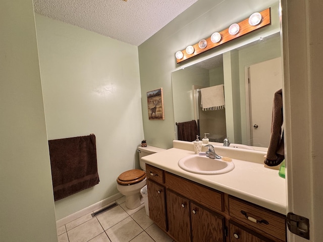 7 Minentonka Dr, Cherokee Village, AR 72529 - full bathroom featuring tile patterned flooring, toilet, a textured ceiling, vanity, and an enclosed shower
