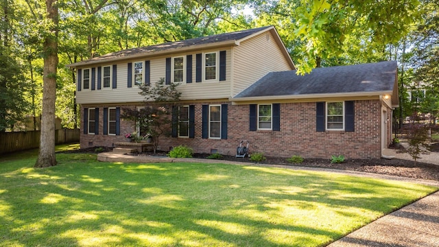 8 Cannon Ct, Little Rock, AR 72212 - colonial home featuring brick siding and roof with shingles