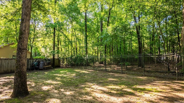 8 Cannon Ct, Little Rock, AR 72212 - view of fenced backyard