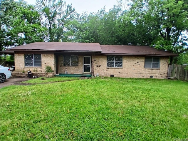 923 California St, Texarkana, AR 71854 - ranch-style home with crawl space, a porch, and brick siding