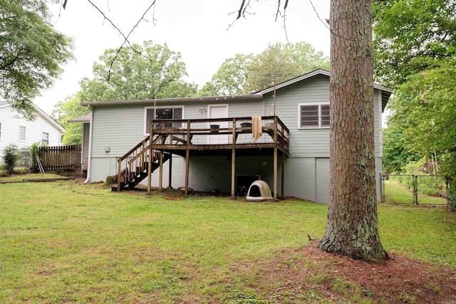 824 Sunnyhill St, Searcy, AR 72143 - back of property featuring a wooden deck and stairs