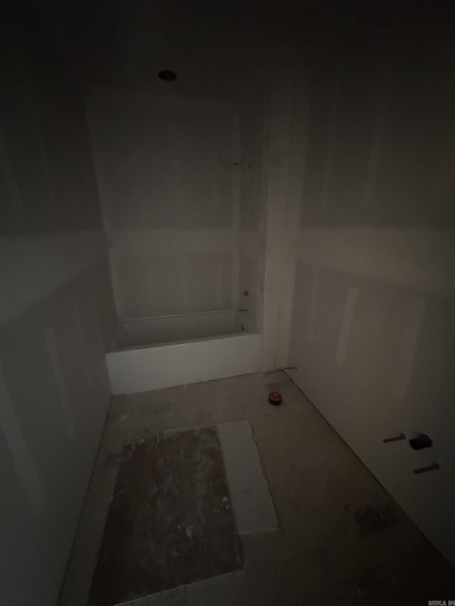 143 Kinley Loop, Little Rock, AR 72223 - full bath with a bathtub and a shower