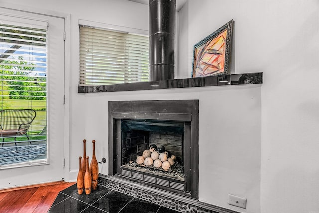 2510 Riverfront # 2, Little Rock, AR 72202 - detailed view of a fireplace
