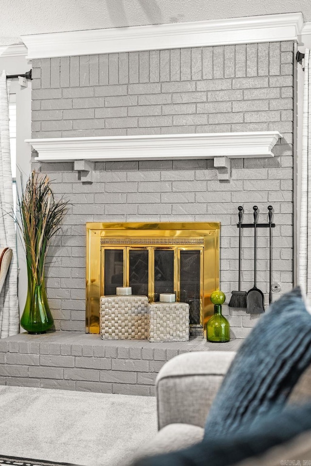 9 Leeward Ct, Maumelle, AR 72113 - detailed view of a brick fireplace and ornamental molding