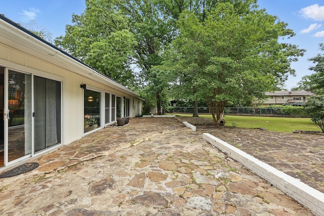 717 Choctaw Cir, Little Rock, AR 72205 - view of patio