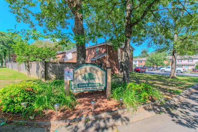 200 Pine Frst Unit F3, Maumelle, AR 72113 - community sign with fence