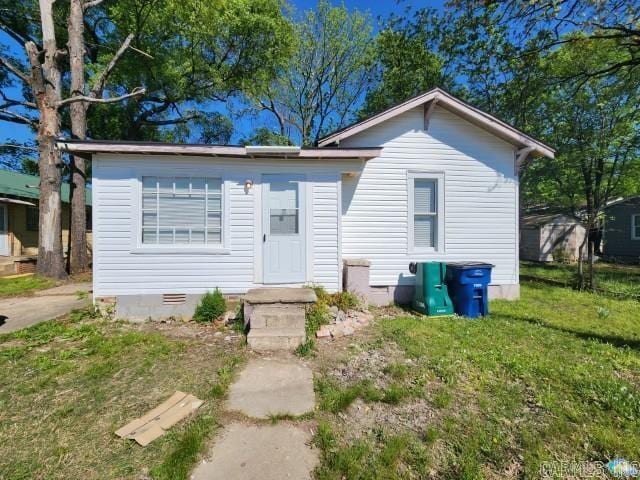3716 Marion St, North Little Rock, AR 72118 - bungalow featuring crawl space and a front yard
