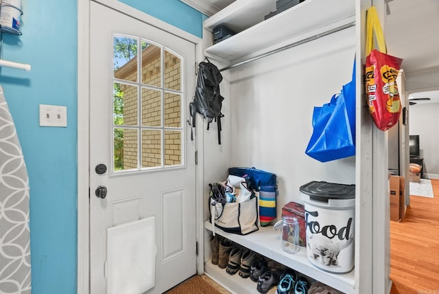 3016 Cleburne Pl, North Little Rock, AR 72116 - mudroom with wood finished floors