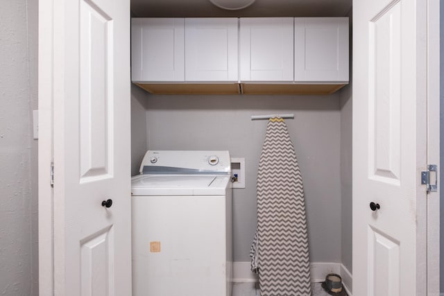 1608 S Cross St, Little Rock, AR 72206 - laundry area with washer / dryer and cabinet space