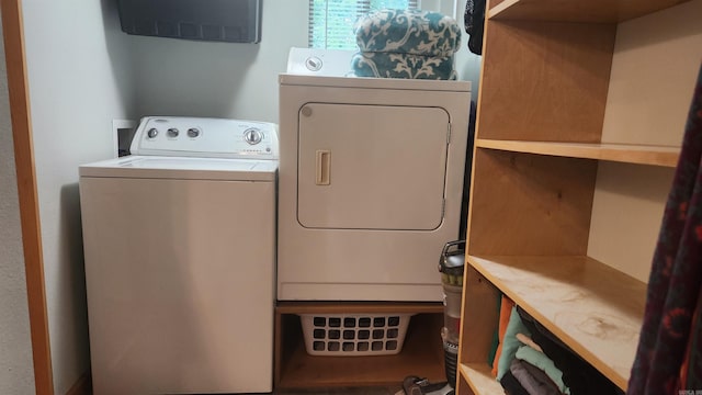 180 Herschel B Guinn Rd, Story, AR 71970 - laundry area featuring separate washer and dryer