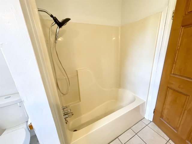 806 Autumnwood Rd, Ash Flat, AR 72513 - full bathroom featuring toilet, tile patterned flooring, and shower / tub combination
