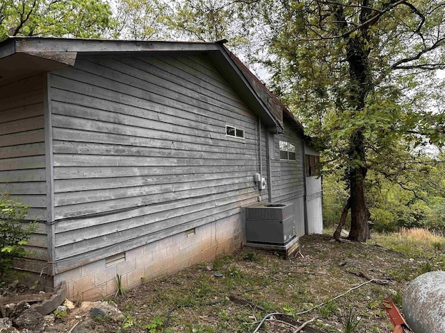 340 Griffin Rd, Hardy, AR 72542 - view of side of home with central air condition unit