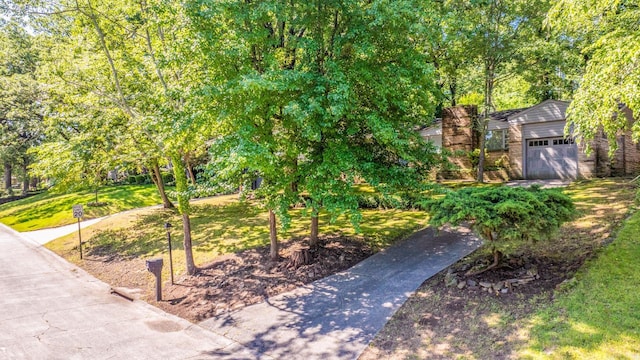 1118 Garland, North Little Rock, AR 72216 - view of grassy yard with a garage