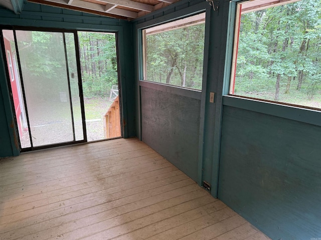 122 Meadow Cliff Cir, Fairfield Bay, AR 72088 - unfurnished sunroom featuring beamed ceiling