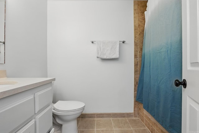 4911 B St, Little Rock, AR 72205 - bathroom featuring vanity, a shower with shower curtain, and toilet