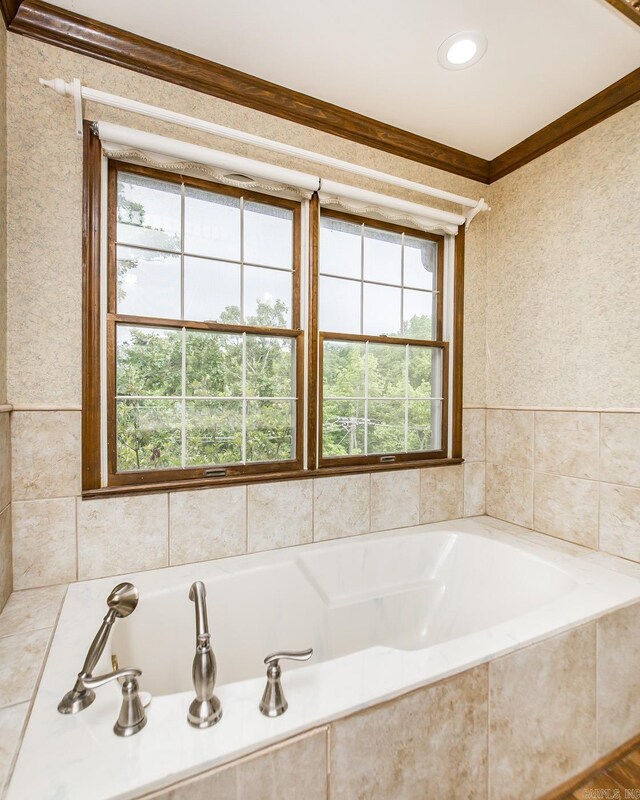 5401 N Hills Blvd, North Little Rock, AR 72116 - full bath featuring crown molding and a bath