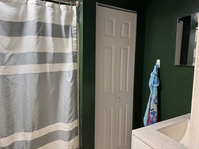 21 Emma Dr, Pocahontas, AR 72455 - full bath with vanity and a shower with shower curtain