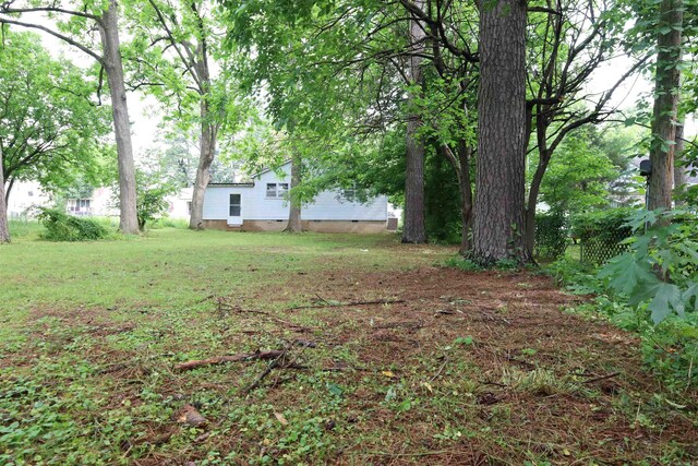 view of grassy yard