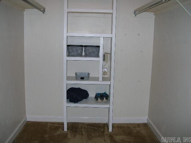 11 Sharondale Ct, Maumelle, AR 72113 - view of walk in closet