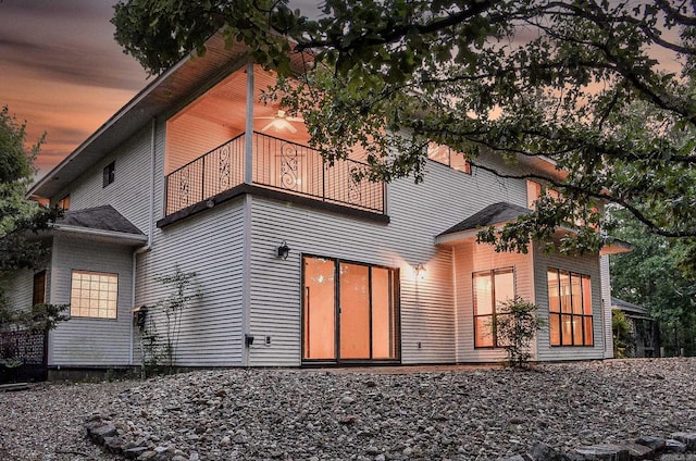 16 Zutano Ln, Hot Springs Village, AR 71909 - rear view of house featuring a balcony