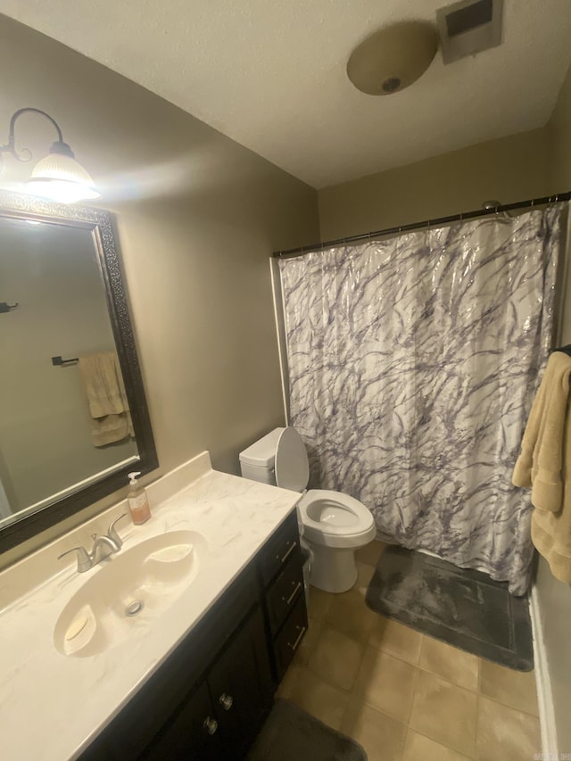 111 Dales Dr, Jacksonville, AR 72076 - full bathroom with toilet, vanity, and curtained shower
