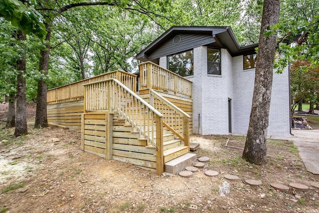 9008 Leatrice Dr, Little Rock, AR 72227 - exterior space with stairs