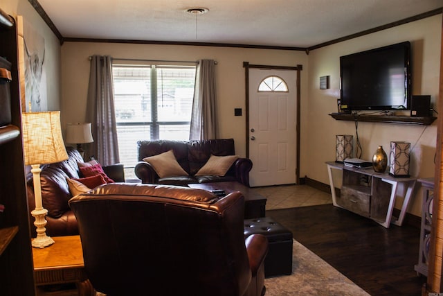 100 Elizabeth St, Prescott, AR 71857 - living room featuring crown molding and wood finished floors