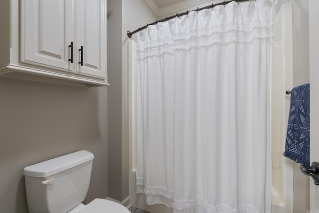 43 Tournay Cir, Little Rock, AR 72223 - bathroom with toilet and shower / tub combo
