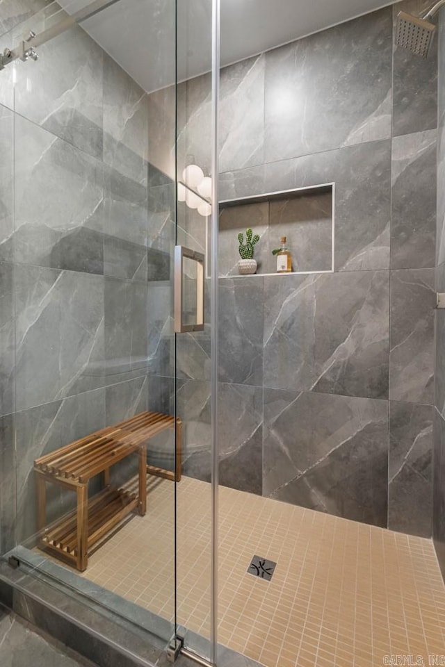 136 Buster Reed Dr, Hot Springs, AR 71913 - bathroom featuring a stall shower