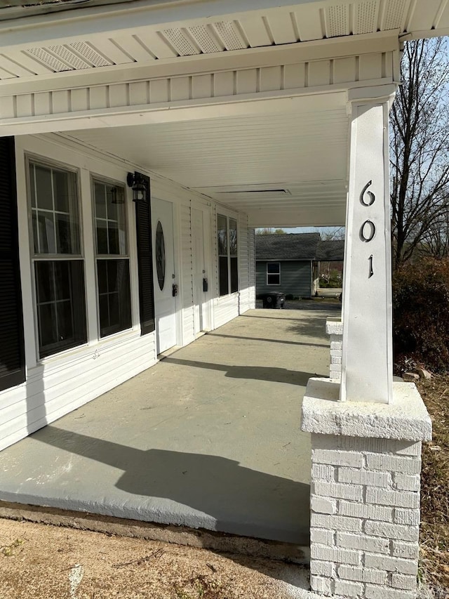 601 N Hickory, Searcy, AR 72143 - view of patio / terrace with a carport