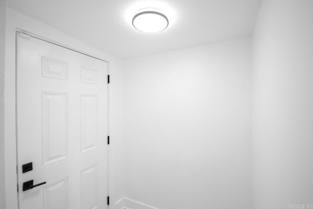 2501 S Maple St, Little Rock, AR 72204 - doorway to outside with baseboards