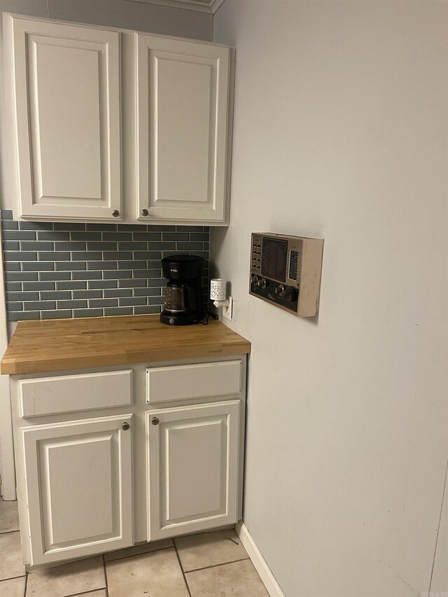 detailed view of decorative backsplash