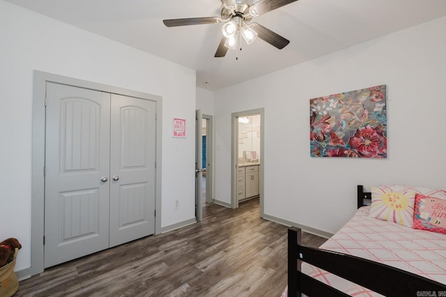92 Hudson Dr, Sheridan, AR 72150 - bedroom featuring wood finished floors, a closet, baseboards, and ceiling fan