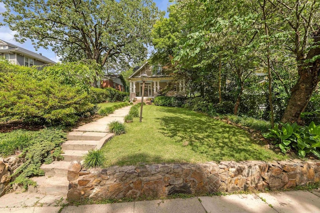 121 N Woodrow St, Little Rock, AR 72205 - view of green lawn