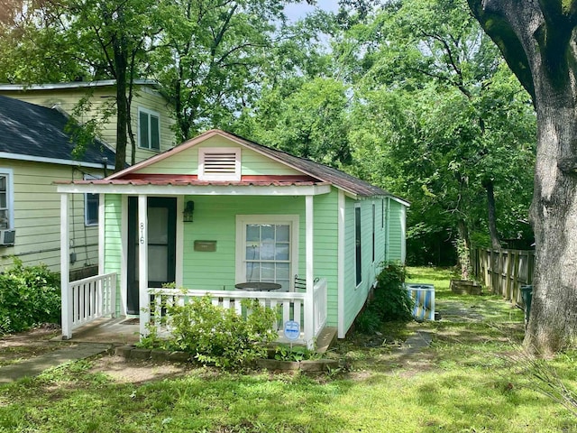 816 N Polk, Little Rock, AR 72205 - view of front facade featuring covered porch