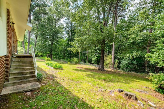 25 Barbara Cir, Little Rock, AR 72204 - view of yard with view of wooded area