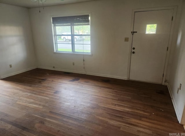 104 W Searcy, Searcy, AR 72082 - entryway with dark wood finished floors and baseboards