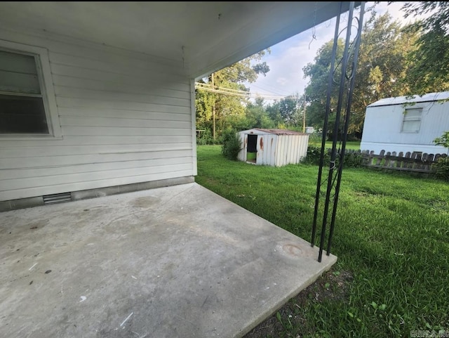 104 W Searcy, Searcy, AR 72082 - view of patio