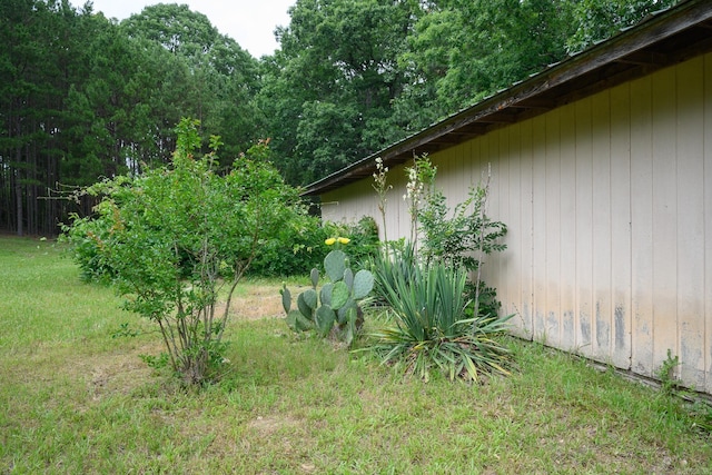1702 Carolina Dr, Mena, AR 71953 - view of yard