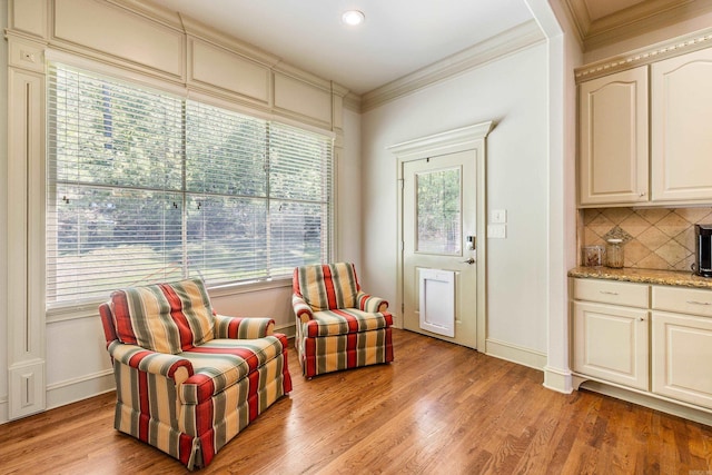 4 Bellegarde Dr, Little Rock, AR 72223 - sitting room featuring ornamental molding, light wood-style floors, baseboards, and recessed lighting