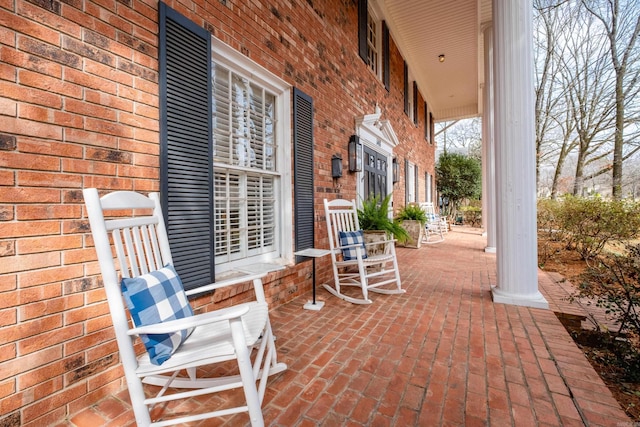 148 Pleasant Valley Dr, Little Rock, AR 72212 - view of covered porch