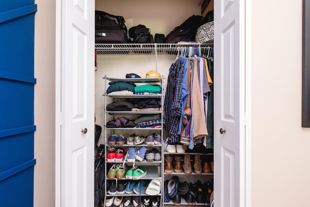 2418 Hickorynut Ct, Little Rock, AR 72211 - view of closet