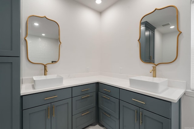 9 Lakeview Ter, Mount Ida, AR 71957 - full bath with double vanity and recessed lighting