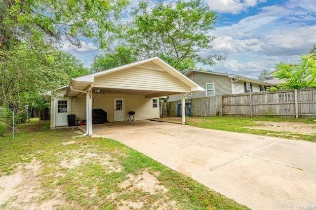503 Westpine Dr, Hot Springs, AR 71913 - back of house with driveway and a carport