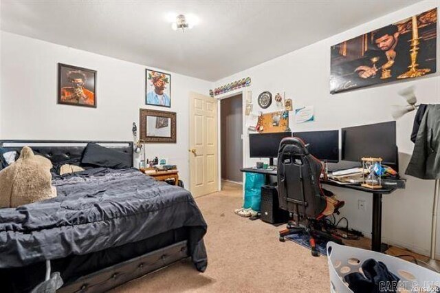 503 Westpine Dr, Hot Springs, AR 71913 - bedroom with carpet floors and a desk