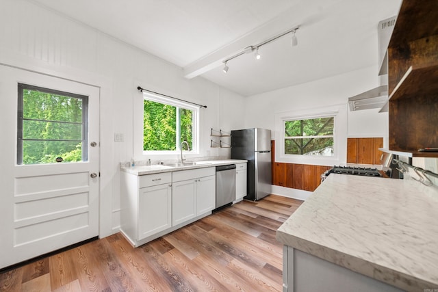 169 Crest St, Hot Springs, AR 71901 - kitchen with appliances with stainless steel finishes, plenty of natural light, and light wood-type flooring