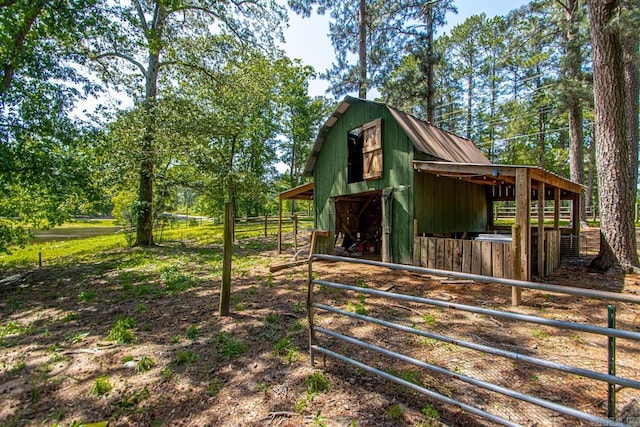 9425 Hogue Rd, Mabelvale, AR 72103 - view of outbuilding featuring an exterior structure