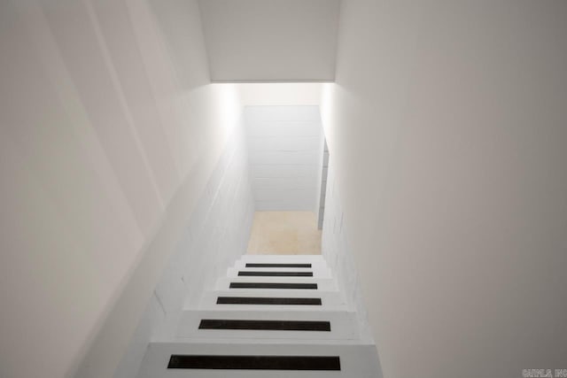9425 Hogue Rd, Mabelvale, AR 72103 - view of stairs