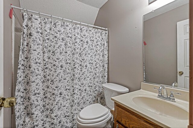 1301 Golf Crse, Jonesboro, AR 72404 - full bathroom with vanity, toilet, and a shower with curtain